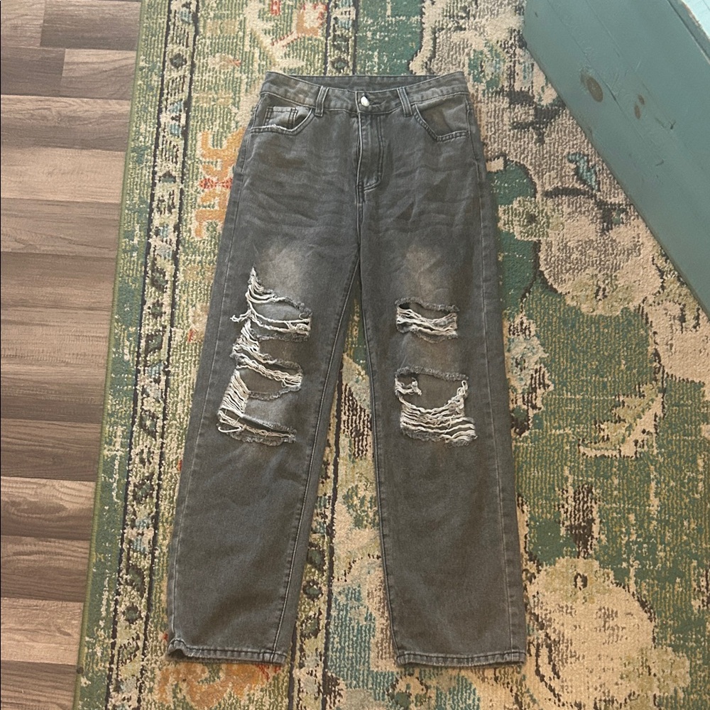 Stylish woman’s Relaxed Fit Distressed Jeans in Charcoal